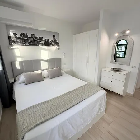 Palms & Pool Dunaflor 公寓