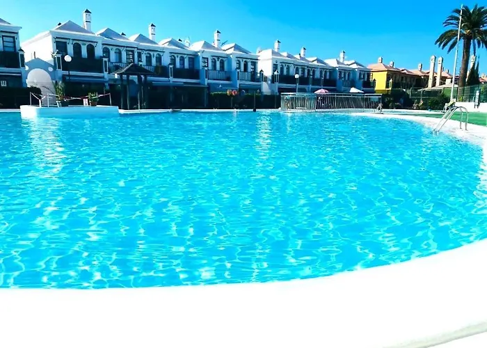 Palms & Pool Dunaflor Апартаменты