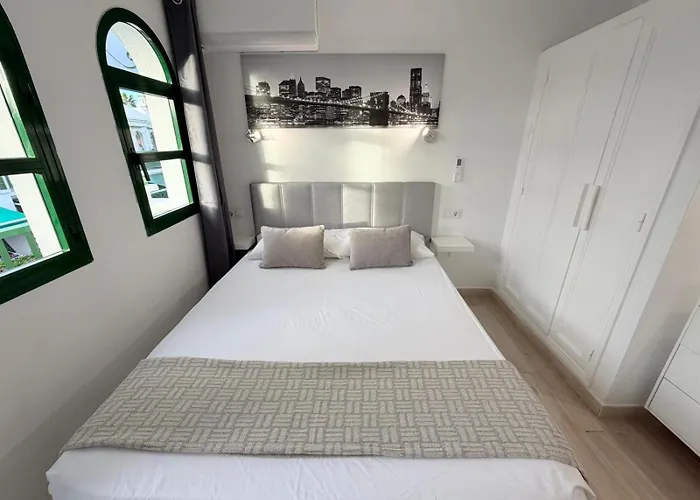 Apartament Palms & Pool Dunaflor